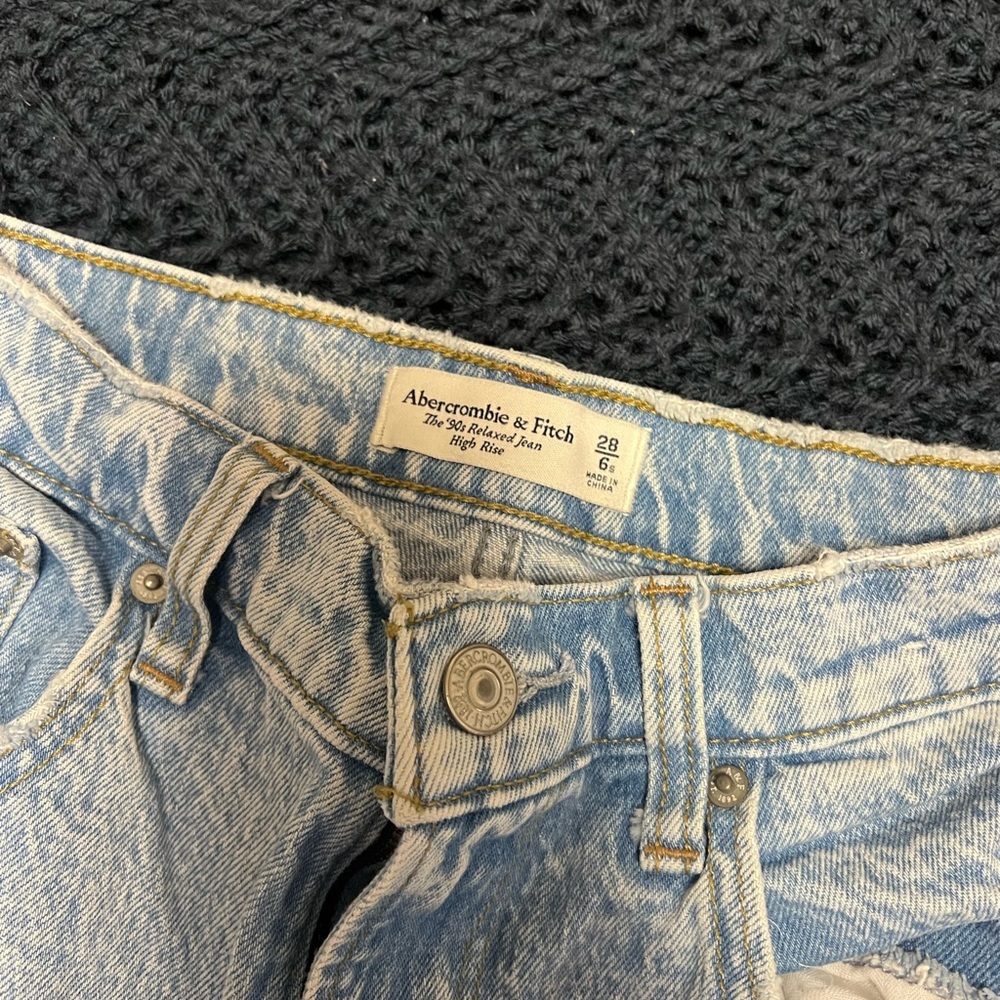 Abercrombie 90s relaxed jeans